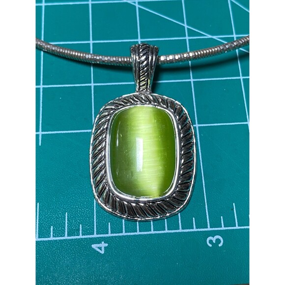 Vtg Lime Green cabochons Choker Necklace and earrings set Silvertone - Picture 10 of 12